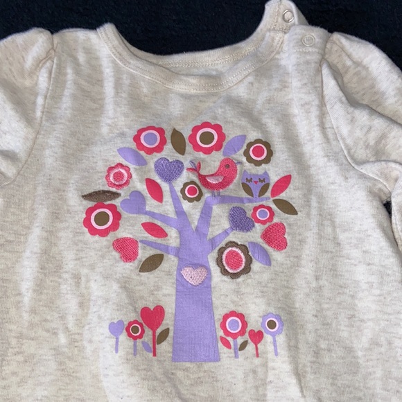 Old Navy onesie - Picture 2 of 5